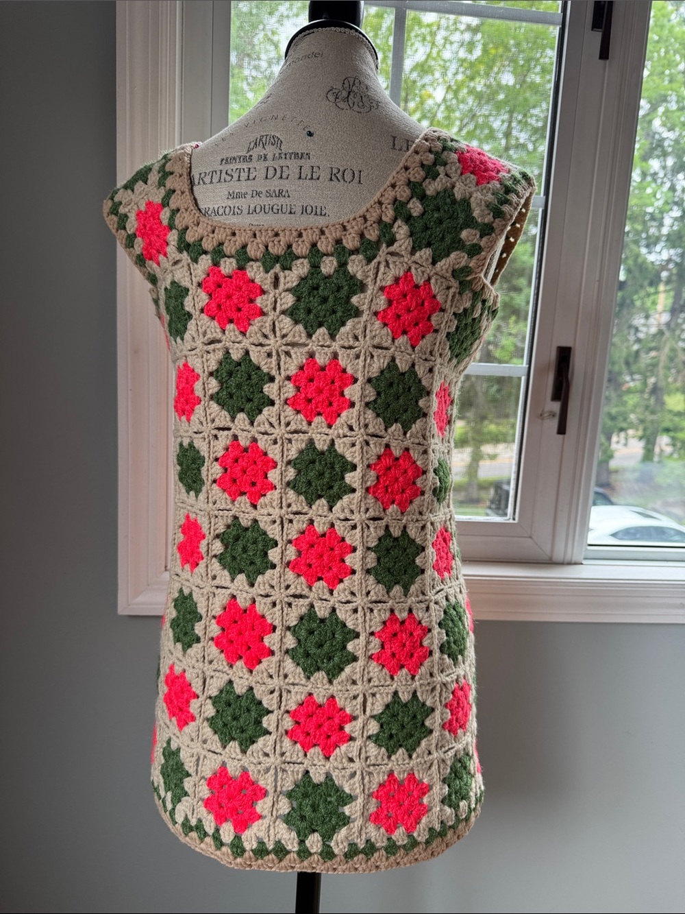 Vintage hand knit boho granny Square, long sweater vest, neon pink and green S/M - Picture 6 of 9